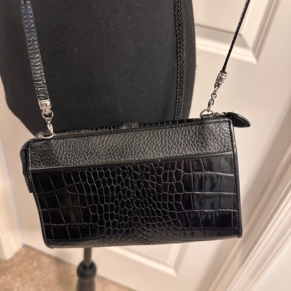 Brighton ❤️ Genuine Leather Crossbody Wallet Black Croc Gold/Silver Heart Charm - Picture 3 of 8